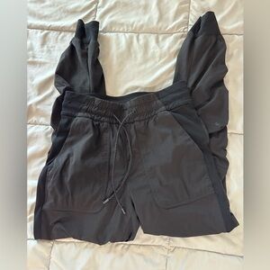 Lululemon Women's Activewear Drawstring Black Pants Pull-On Joggers